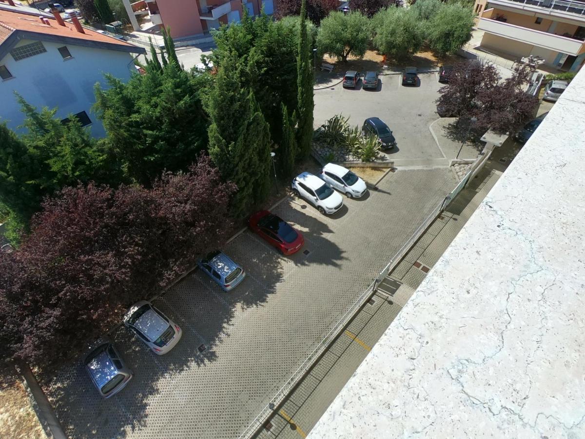 Апартаменти Attico Petfriendly Con Terrazzo, Via Del Borgo Монтезільвано Екстер'єр фото