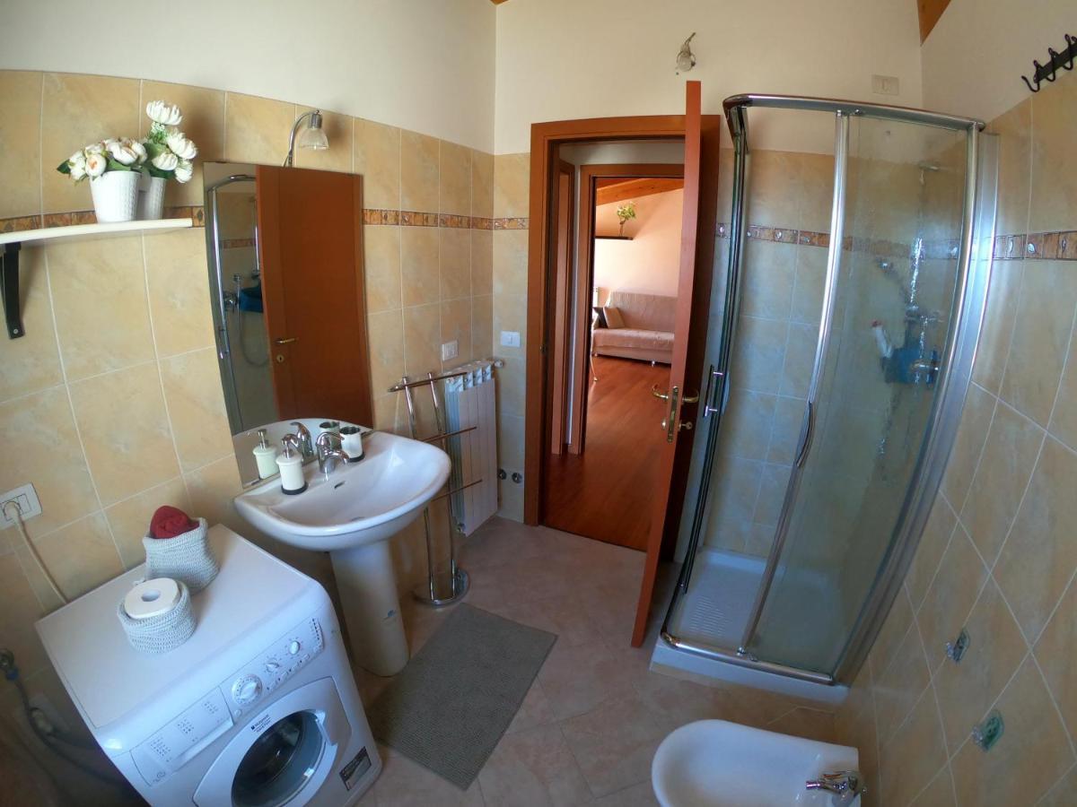 Апартаменти Attico Petfriendly Con Terrazzo, Via Del Borgo Монтезільвано Екстер'єр фото